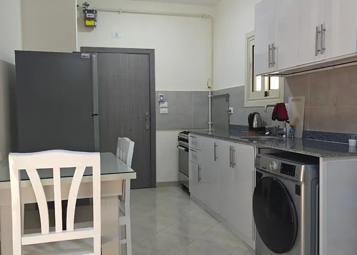 Bayt Hassan S18 - Fabulous Roof 1 Bedroom Apartman Gurdaka